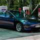 Imagen para el artículo titulado 36 cosas que aprendí sobre el Tesla Model 3 tras probarlo a fondo
